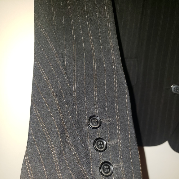 Pin Stripe Blazer Size 12 Petite - Picture 2 of 4